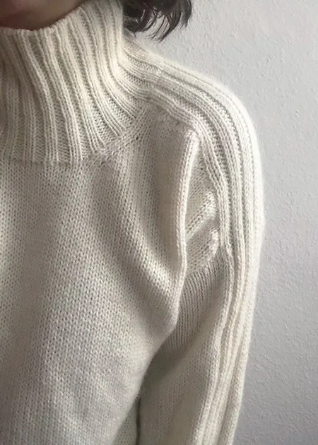 knit saddle shoulders